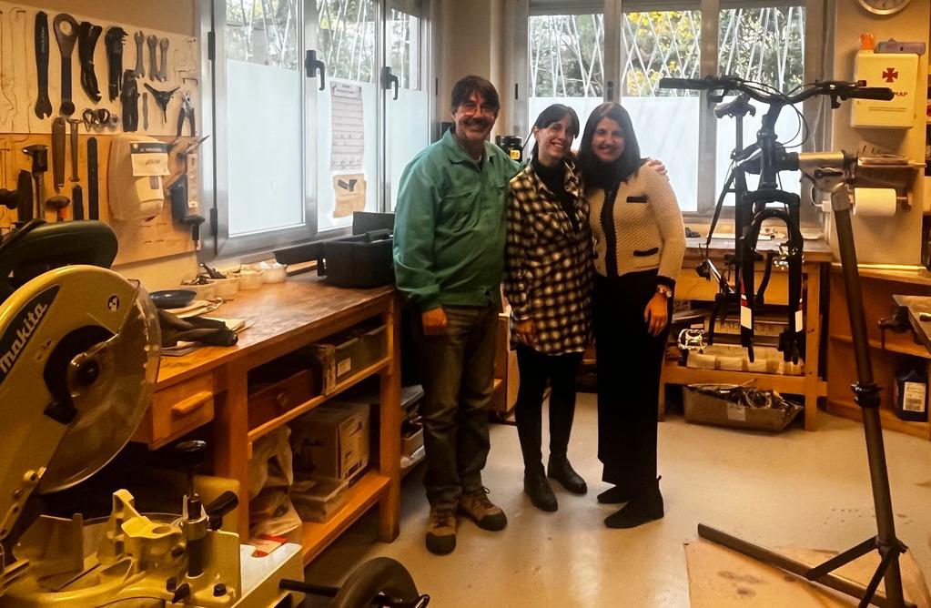 Henar García, nueva Directora del Área Social de la Fundación Alberto Contador, visita el proyecto Rebicicla