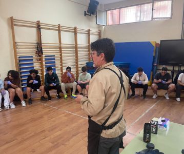 Rebicicla acerca la mecánica de bicicletas al IES Emilio Castelar un año más